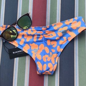 NWT Blackbough blue splash bikini bottoms 🤩